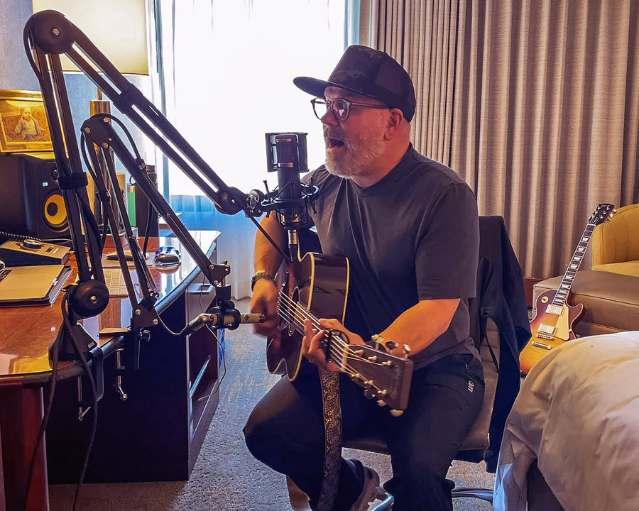 Pete Mroz Rehearses for “The Voice” with TELEFUNKEN Mics