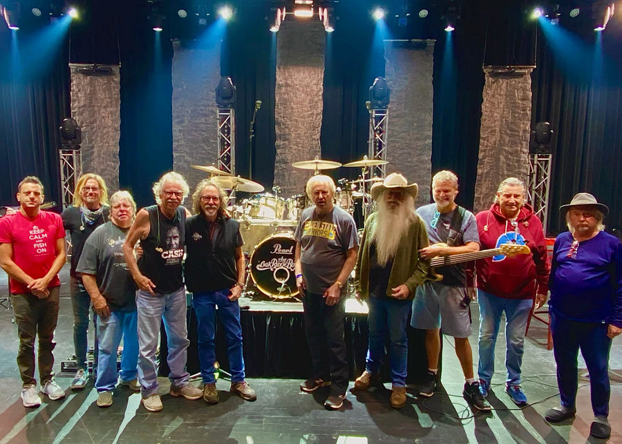 Oak Ridge Boys Celebrate Christmas with TELEFUNKEN Microphones